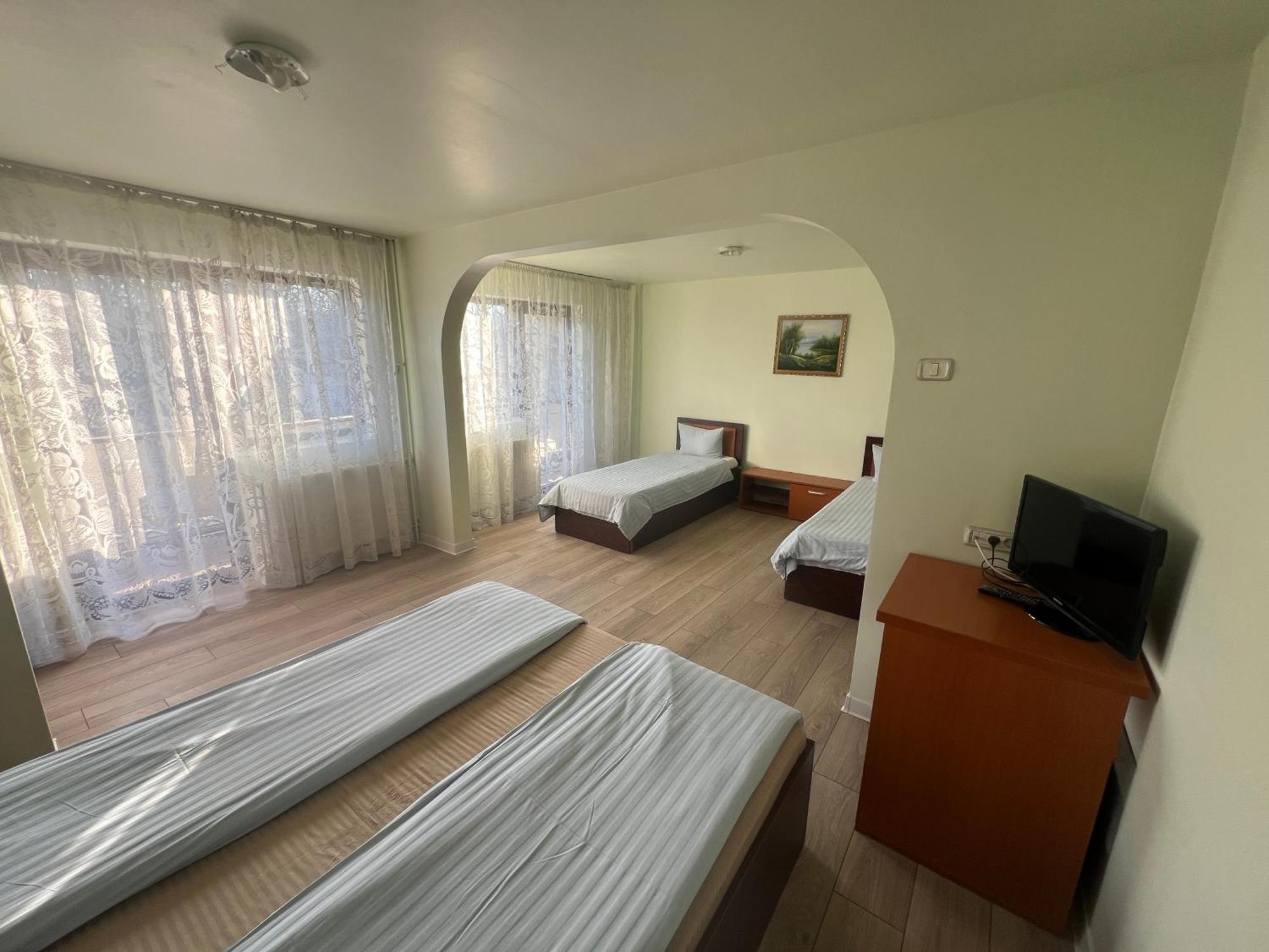 Hotel Le Baron Timisoara Exterior foto